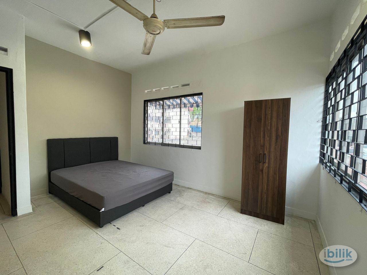 Image 1 of 👣lLOW DEPOSIT👣Middle Room Walking Distance to Johor Bahru Checkpoint, CIQ - Room rental in 