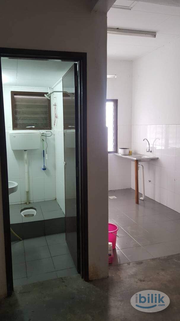 Master Room at Goodyear Court 9, UEP Subang Jaya Room For Rent in