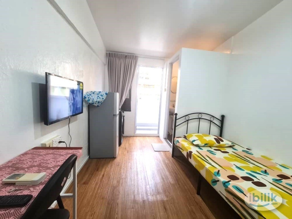 Image 1 of Master Room at Lavender, Central Area - Room rental in 