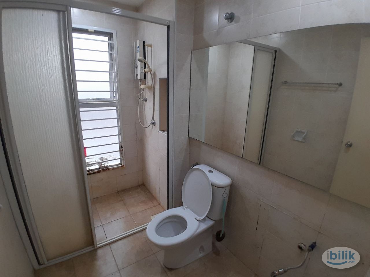 [D'Alpinia Puchong Landed] Master Room Near IOI City Mall, Serdang