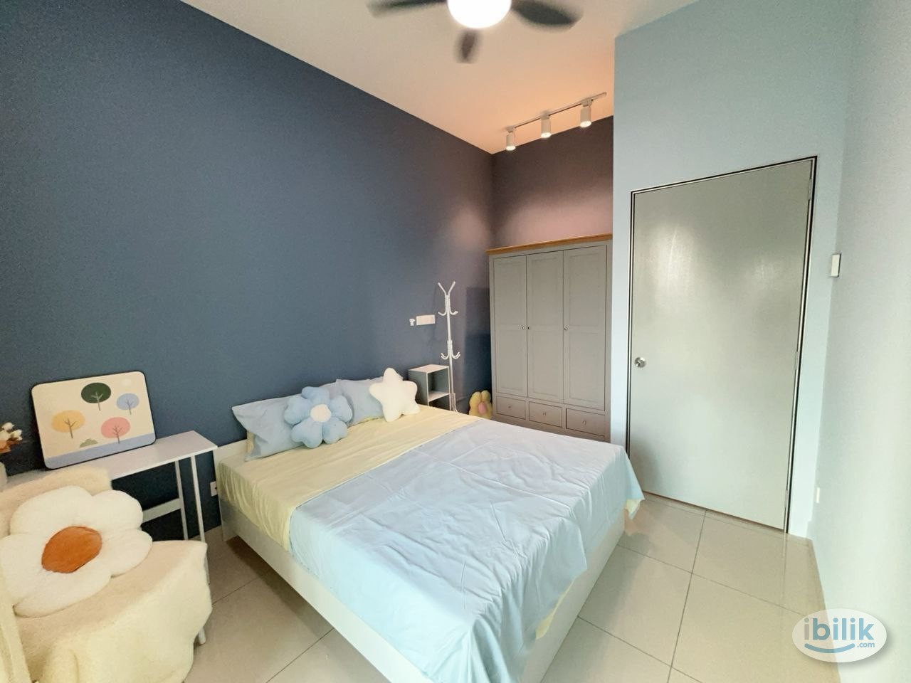 Image 5 of [Verando Residence] All Chinese Unit Medium Room with Balcony Rent with Bed, Mattress, Aircond, Wardrobe, Table & Chair Near Bandar Sunway - Room rental in 