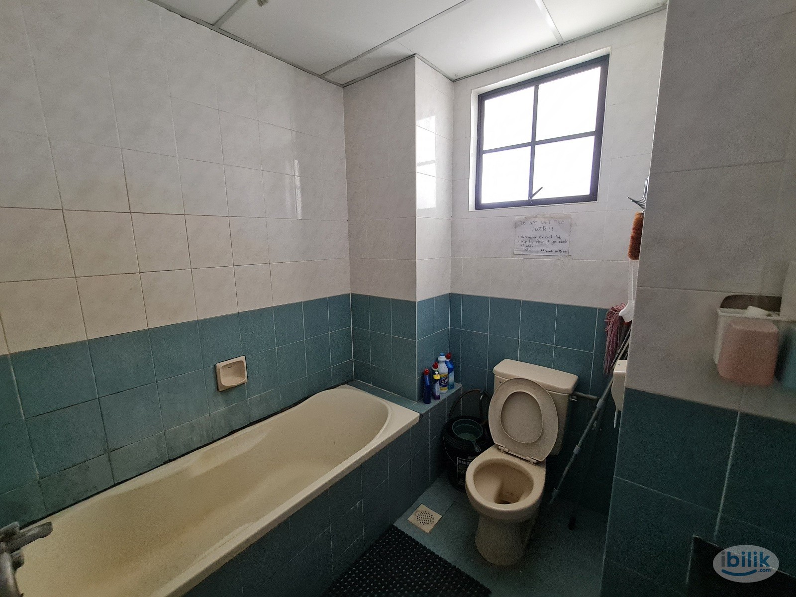 Image 2 of Big Room for rent at Flora Green Condo opposite UTAR - Room rental in 