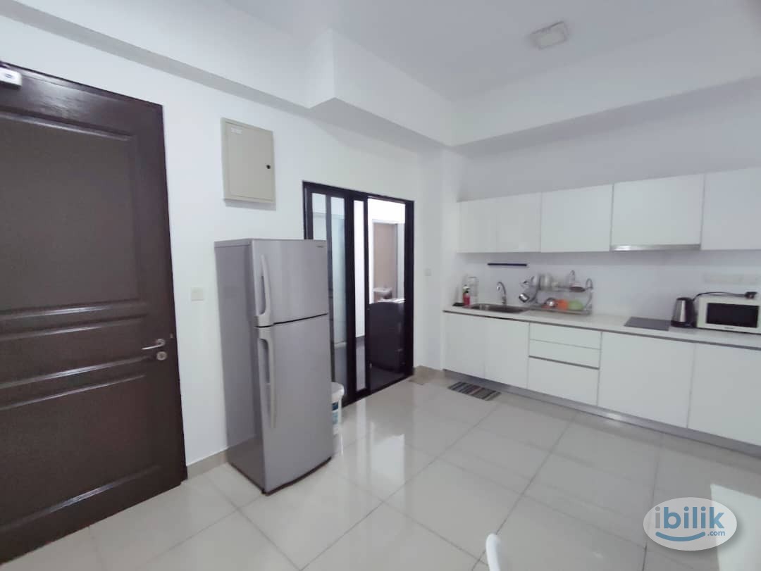 Image 3 of Condo Middle Room for Female at Glomac Centro, Bandar Utama - Room rental in 