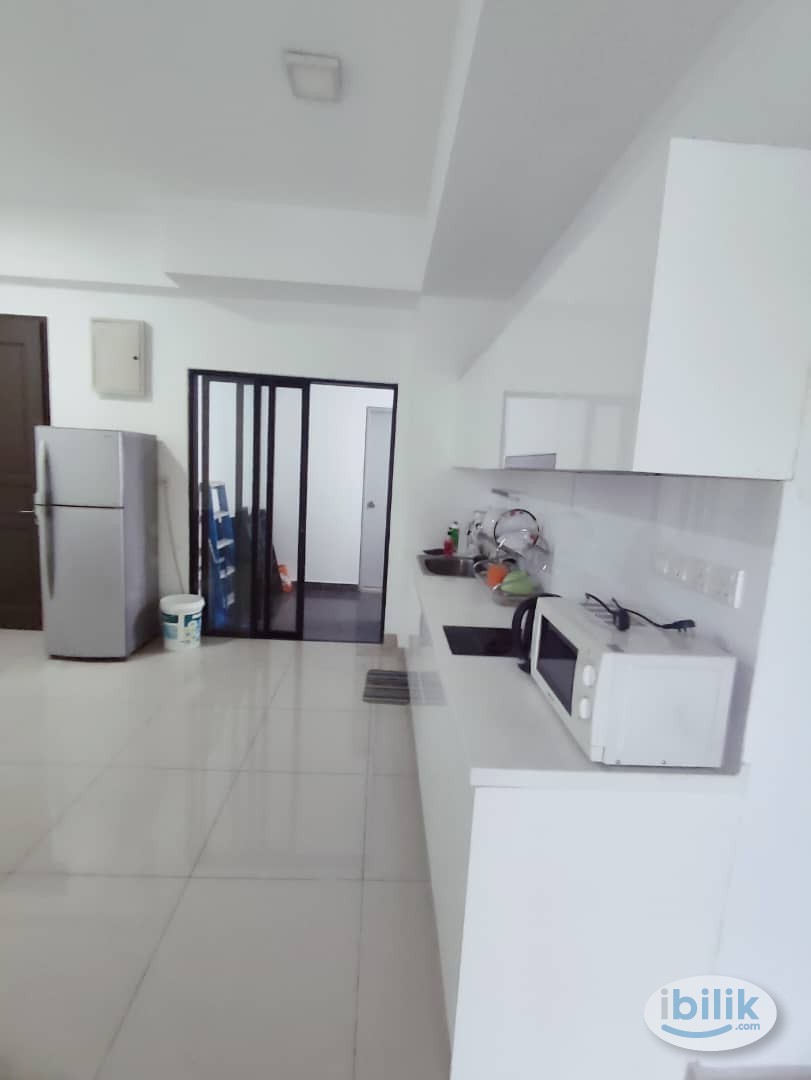 Image 4 of Condo Middle Room for Female at Glomac Centro, Bandar Utama - Room rental in 