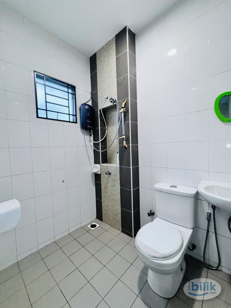 Image 5 of Single Room at Setia alam 🌄 Female unit 🛋️ 5 drive SCM MALL 🛍️🍜 - Room rental in 
