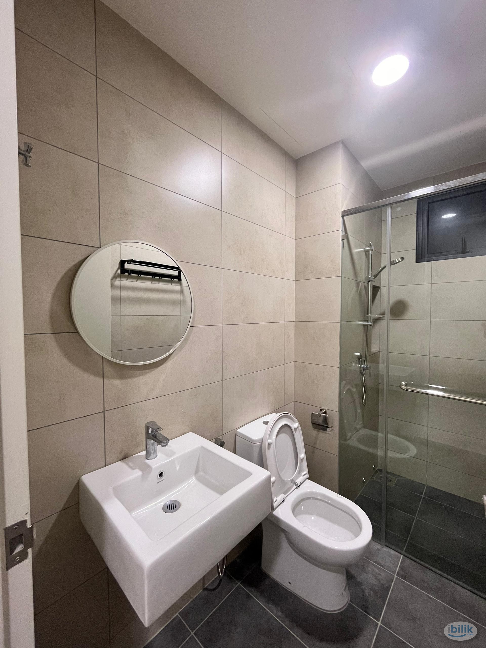 Image 4 of 📍Fully Furnished Medium Room at Sunway Avila Residence – Enjoy 1 Month Free Rental !📍 - Room rental in 