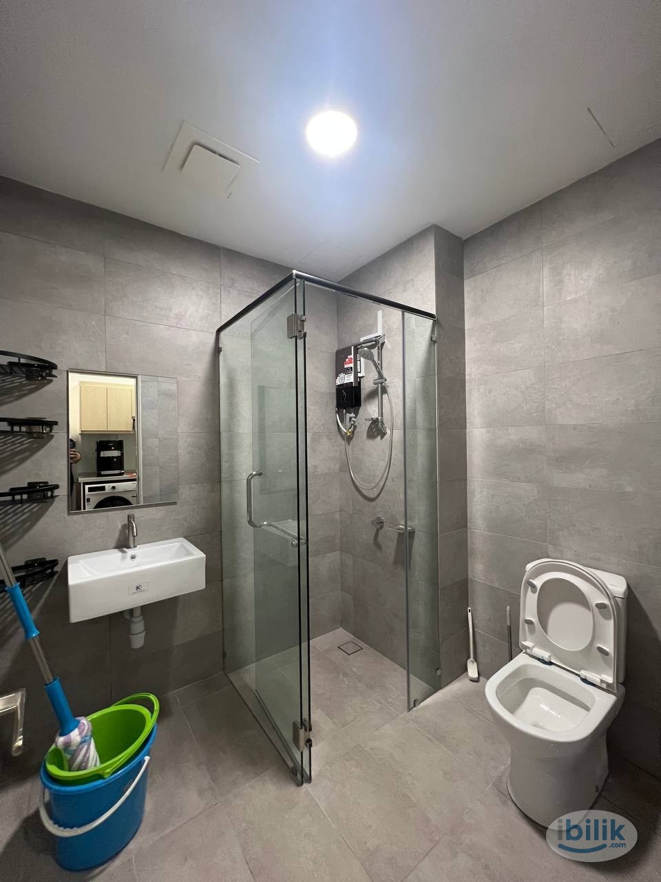 Image 4 of FULLY FURNISHED SINGLE ROOM AT ARMANI SOHO (FREE 1 MONTH RENTAL!!) - Room rental in 