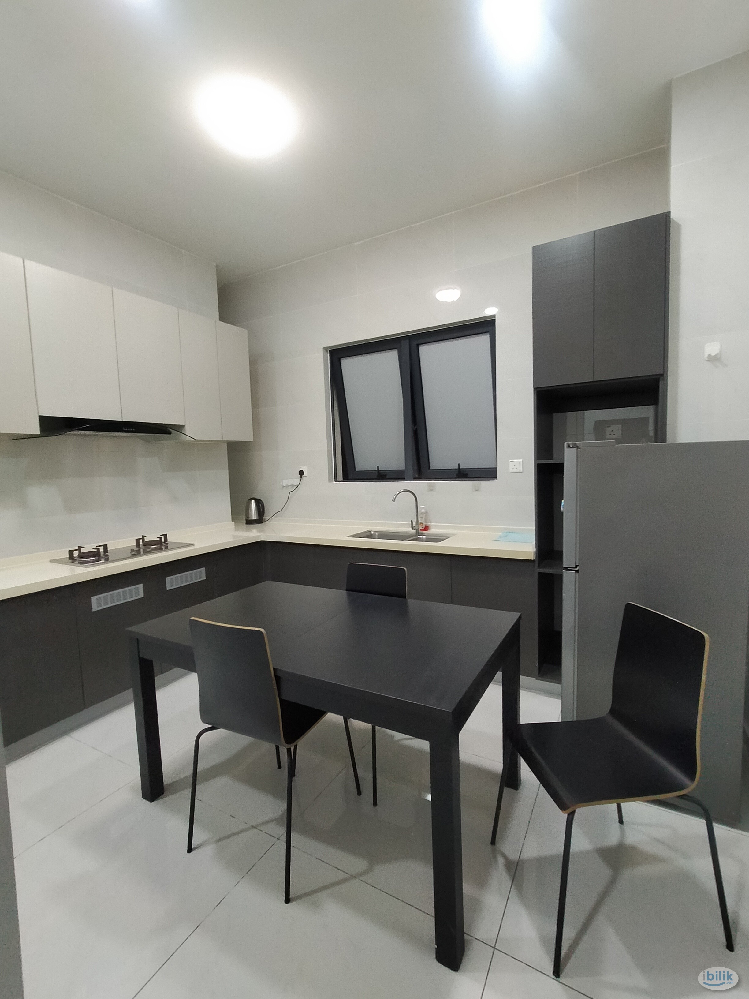Image 5 of Big Master Bedroom (sea view) at country garden danga bay for rent - near CIQ - Room rental in 