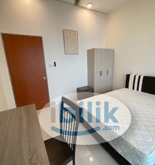 Image 2 of Big Balcony Room (sea view) near CIQ - country garden danga bay - Room rental in 