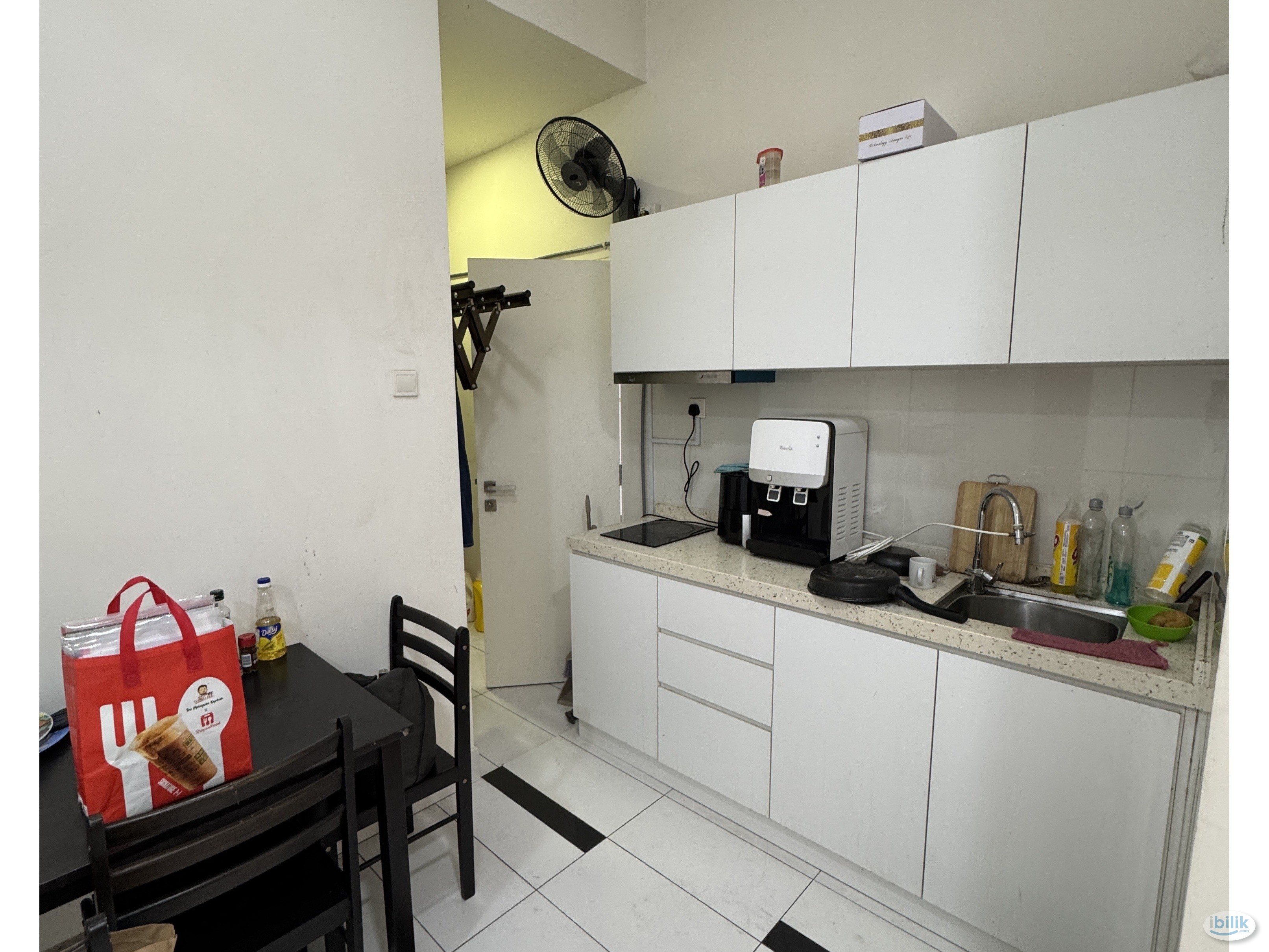 Image 3 of Just 8 MINS Walking To IOI PUCHONG MALL @ Skypod Residence - Room rental in 