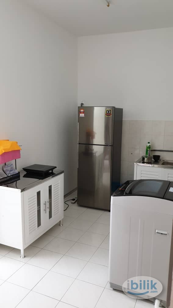 Image 2 of Single Room (Non-aircond) at Cheng, Melaka Tengah - Room rental in 