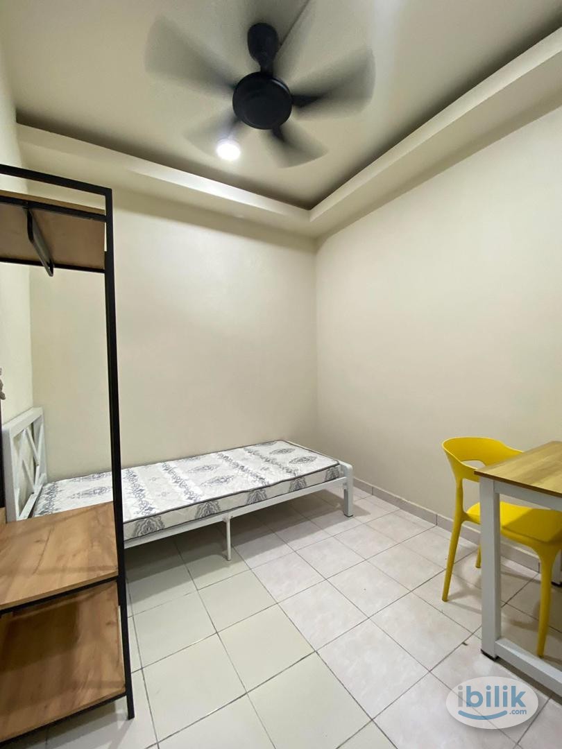 Image 1 of Female😍Near LRT Taman Bahagia Walking 6 Min😉🔥Zero Deposit&Zero Move In Fees Promotion🌟📍Free Wifi Fully Furnished😎 - Room rental in 