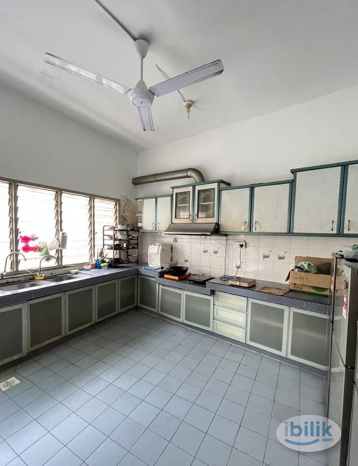Image 1 of 👻FEW UNITS LEFT FOR RENT!!! Only Available @ Taman Sea PJ📍👻 - Room rental in 
