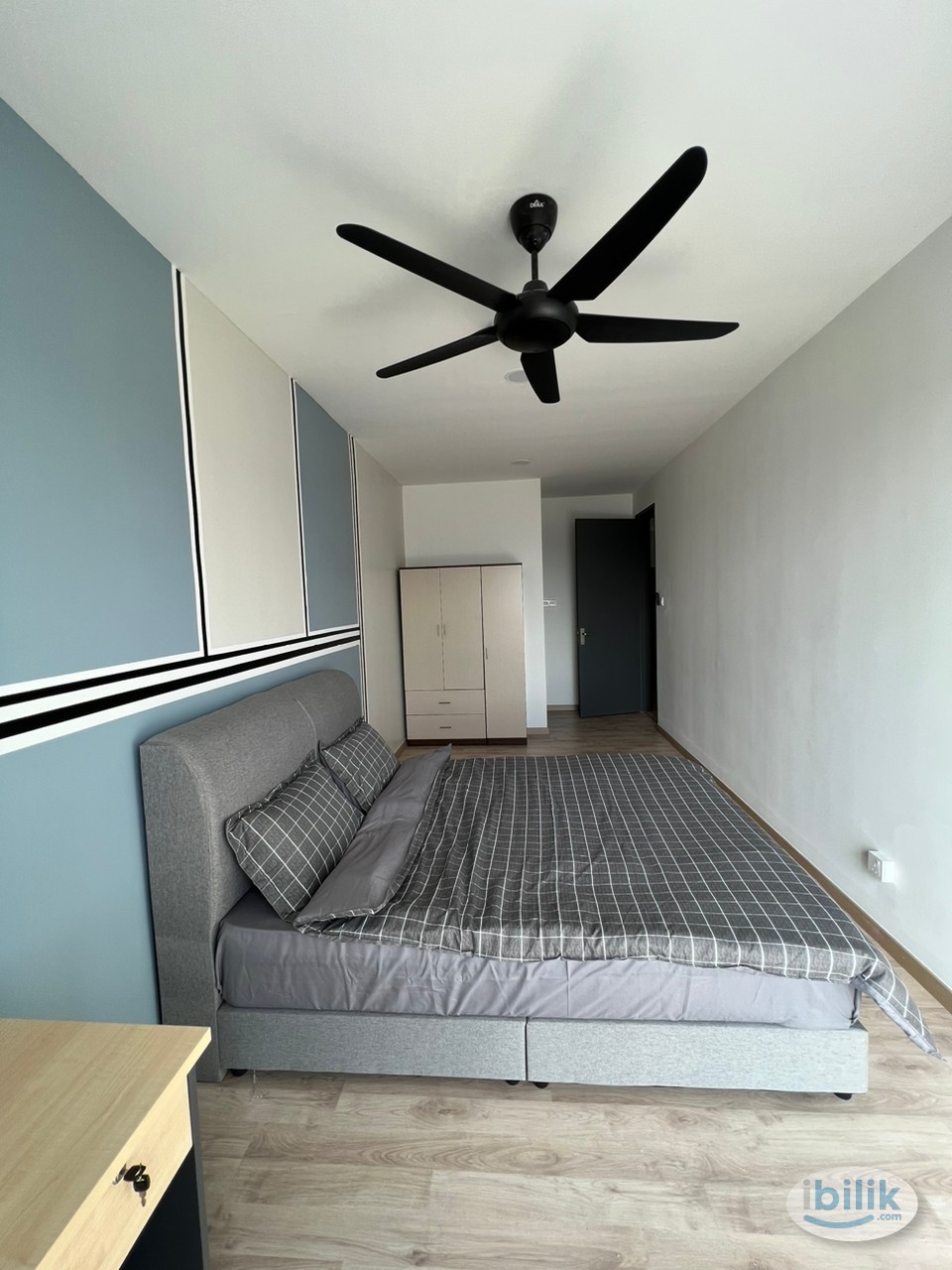 Image 3 of 🔥 5mins walk to EmHub, 3min drive to Segi, Doorstep to Jaya Grocer/Ninso/Coffee shop, 8mins to Sunway Nexis/Giza, Master room @ Emporis - Room rental in 