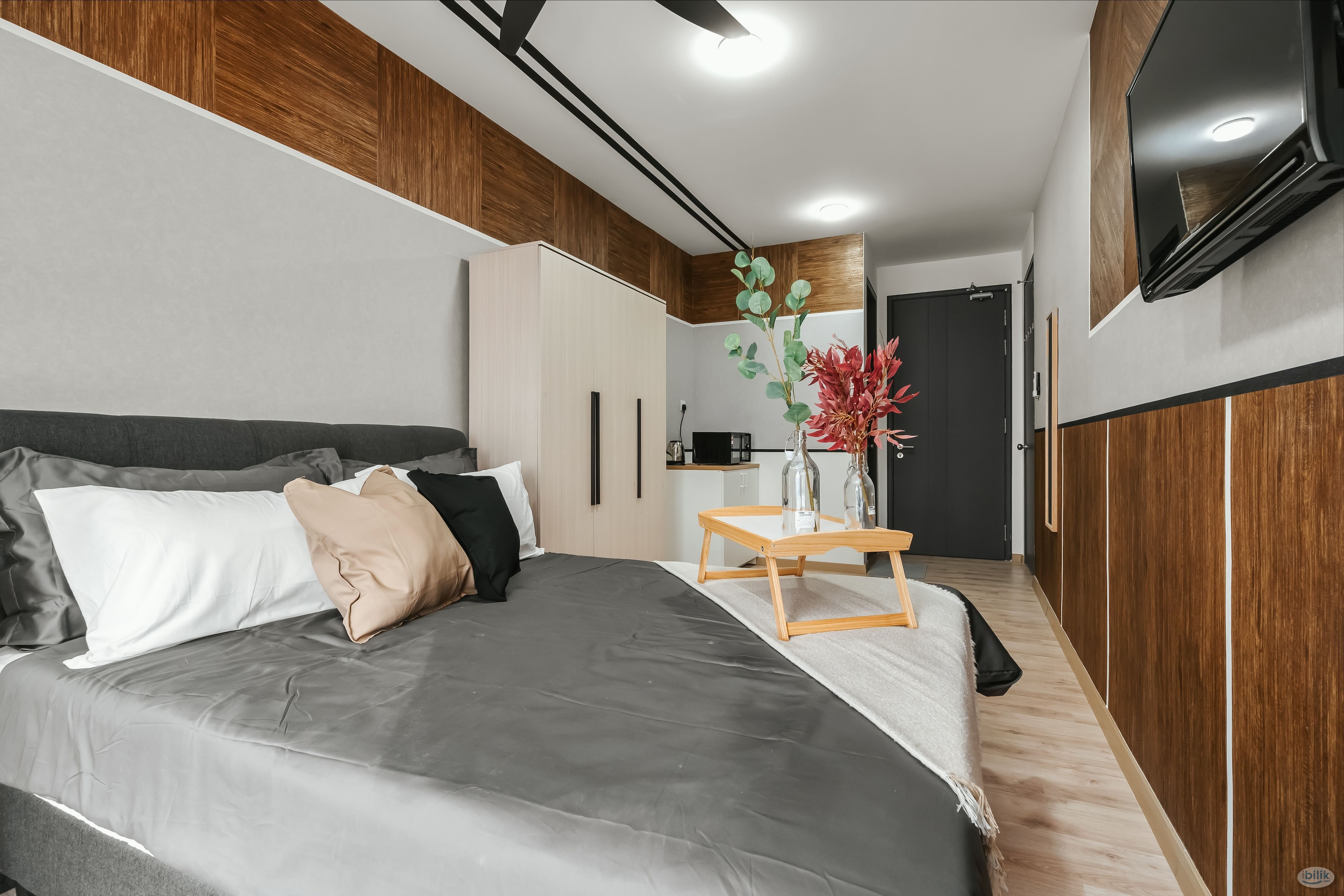 Image 2 of Premium Male Master Room at Emporis, Kota Damansara - Room rental in 