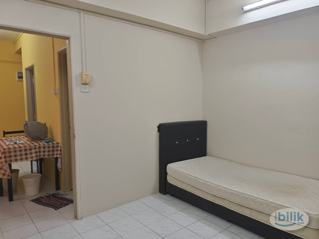 Image 1 of Fully Furnished Single Room at Green Acre Park, Bandar Sungai Long - Room rental in 