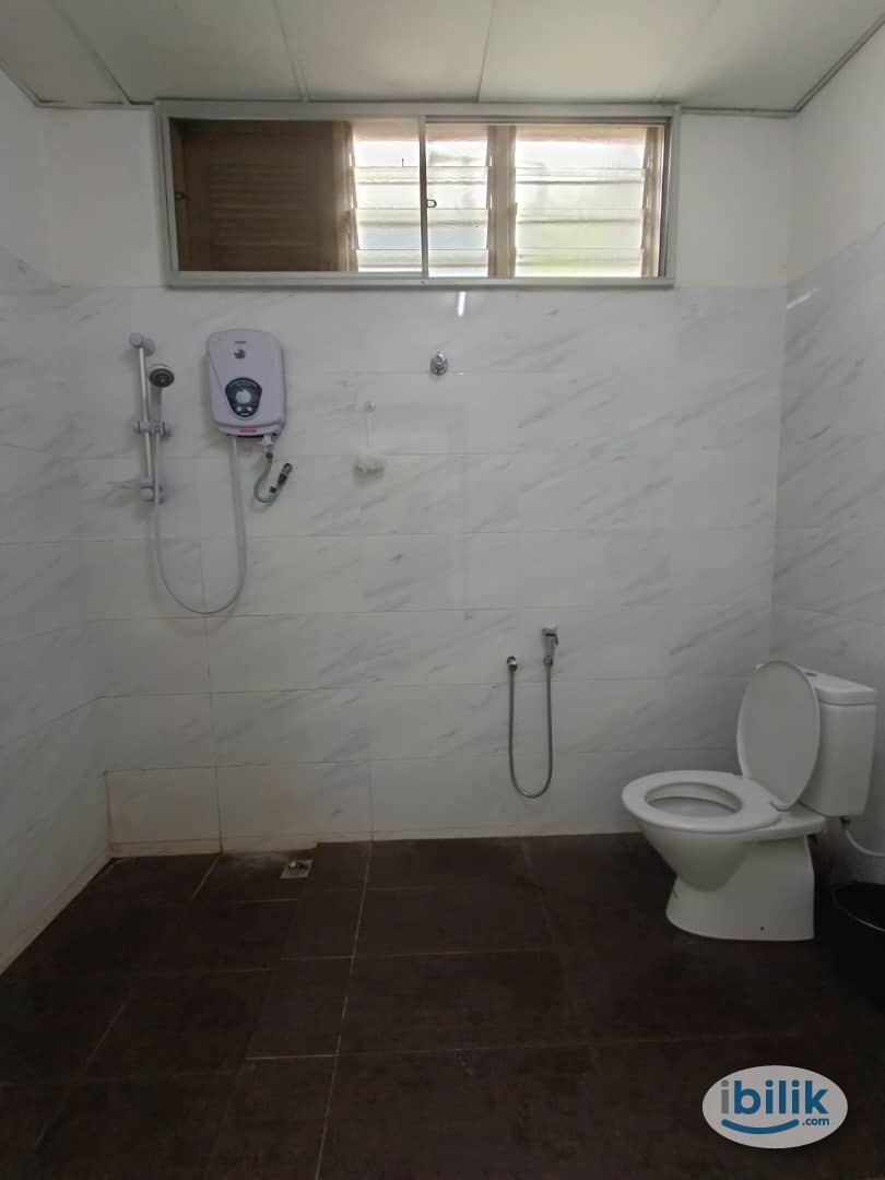 Image 2 of Middle Room at Taman Bukit Maluri, Kepong - Room rental in 