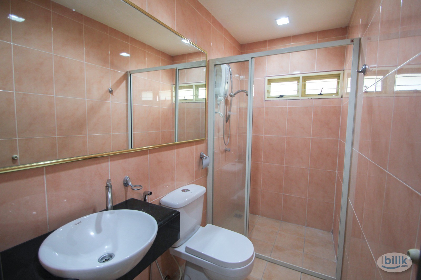 Image 3 of SouthCityPlaza Middle Room at East Lake Residence, Seri Kembangan - Room rental in 