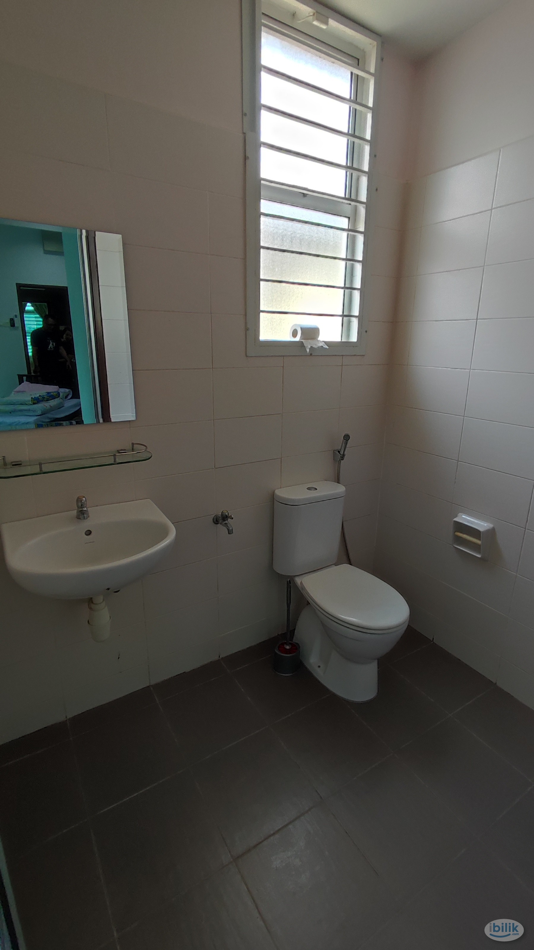 Image 2 of Master Room at Bandar Seri Alam, Pasir Gudang - Room rental in 