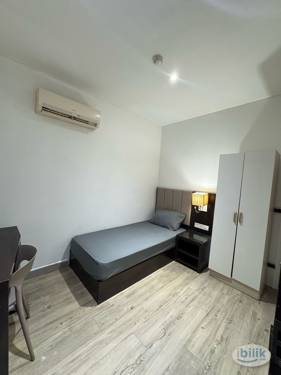 Image 2 of KLCC ,TRX Worker. Near Pasar Seni MRT 🚇 Zero Deposit Room + Toilet near Petaling Street - Room rental in 