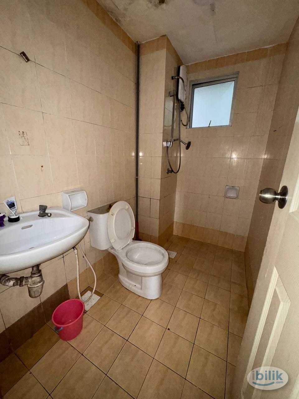 Image 3 of Clean And Fully Finished ROOM FOR RENT Around Bandar Sunway Area @Suriamas Condominium Pjs10 - Room rental in 