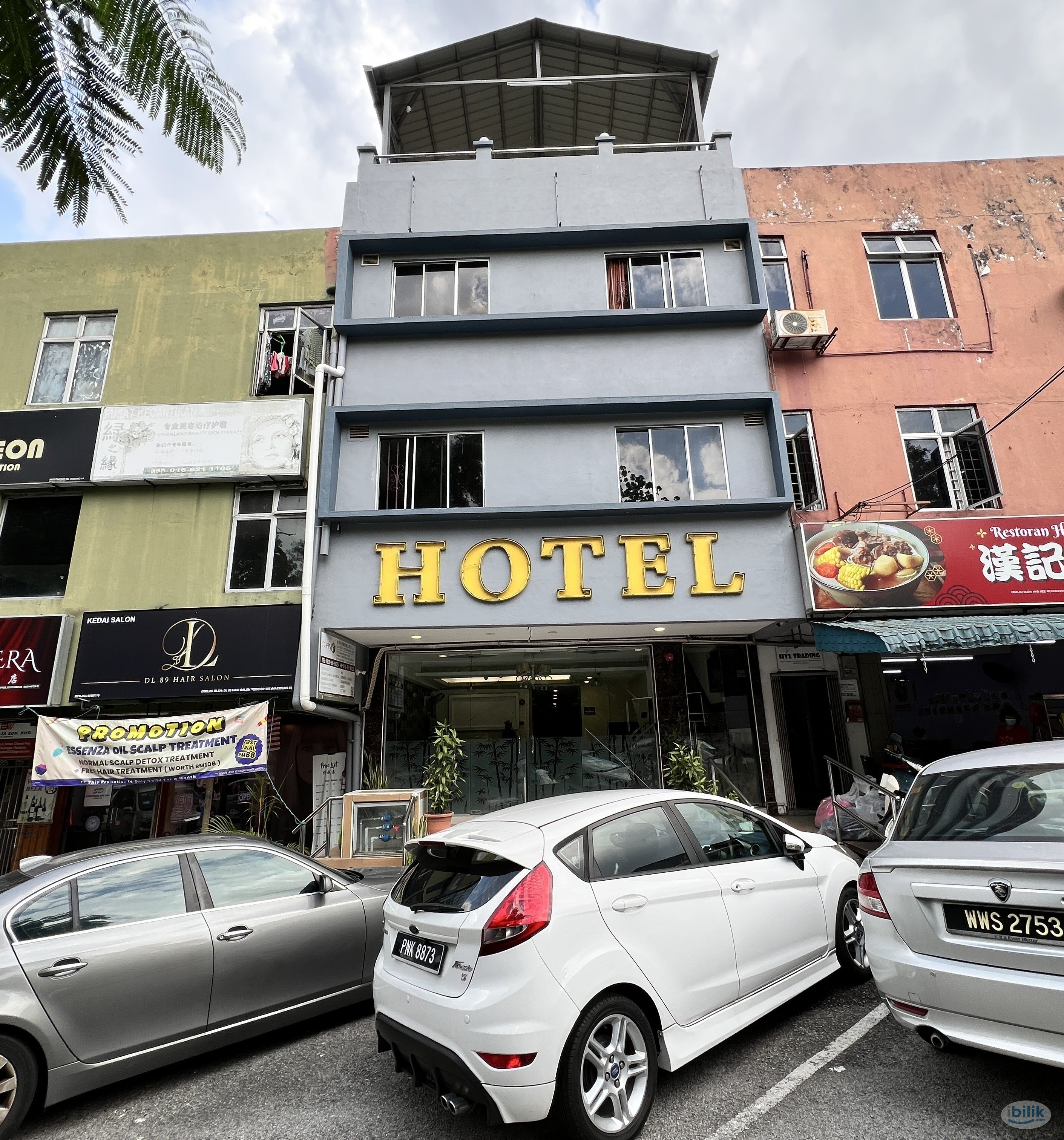 Image 1 of Free Deposit! Available Master Room with Private Bathroom at Taman Connaught, Cheras - Room rental in 