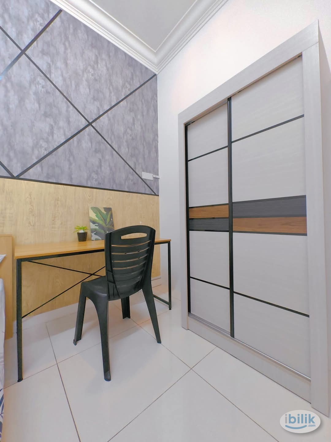 Image 2 of T11008 Middle Room at Skypod, Bandar Puchong Jaya - Room rental in 