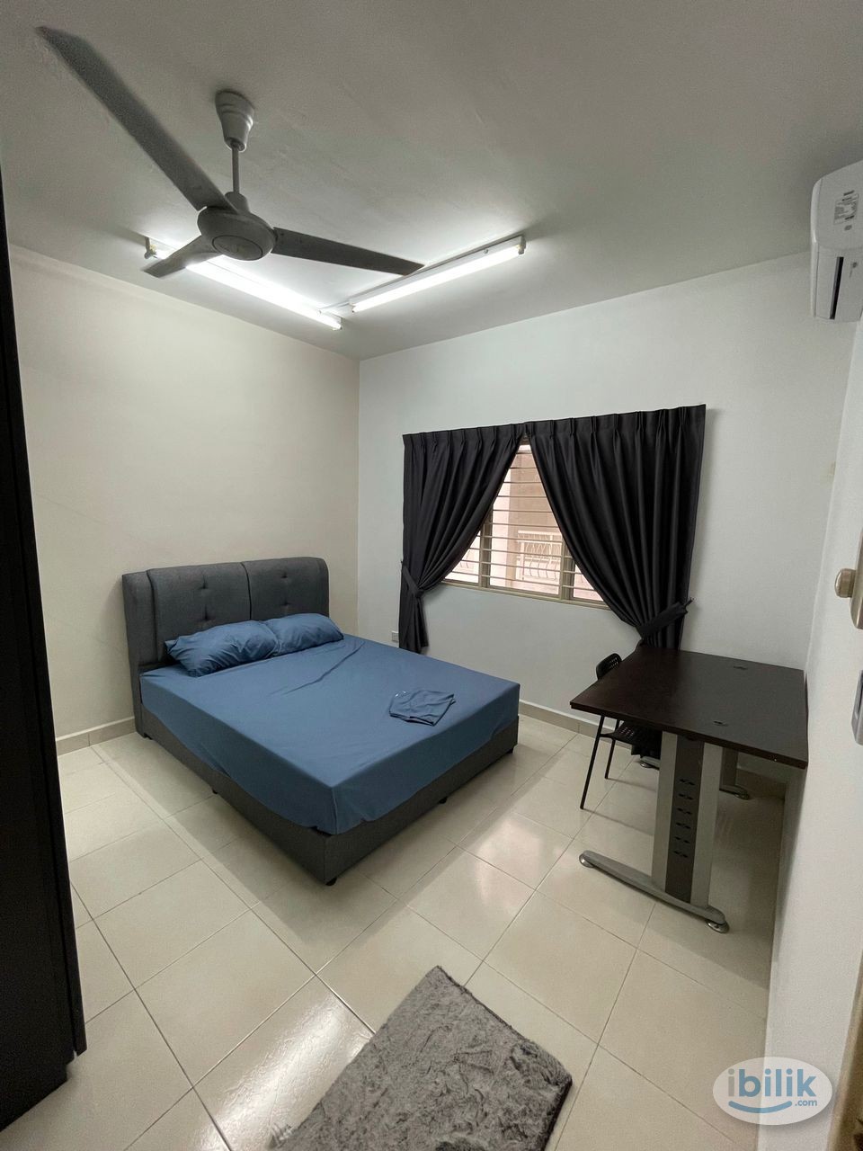 Image 1 of Nice Cozy Middle BedRoom To Rent With Free Ultilities At @ Suriamas Pjs 10 - Room rental in 