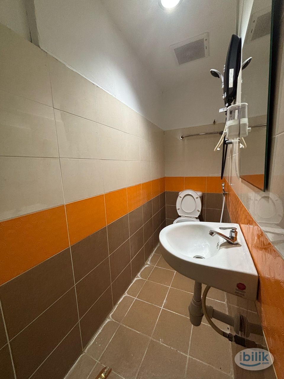 Image 5 of ✅ ZERO DEPOSIT✅ ✨✨HOTEL KK Charming MIDDLE ROOM – Cozy Living at Its Best ✨✨ at Kajang, Selangor - Room rental in 