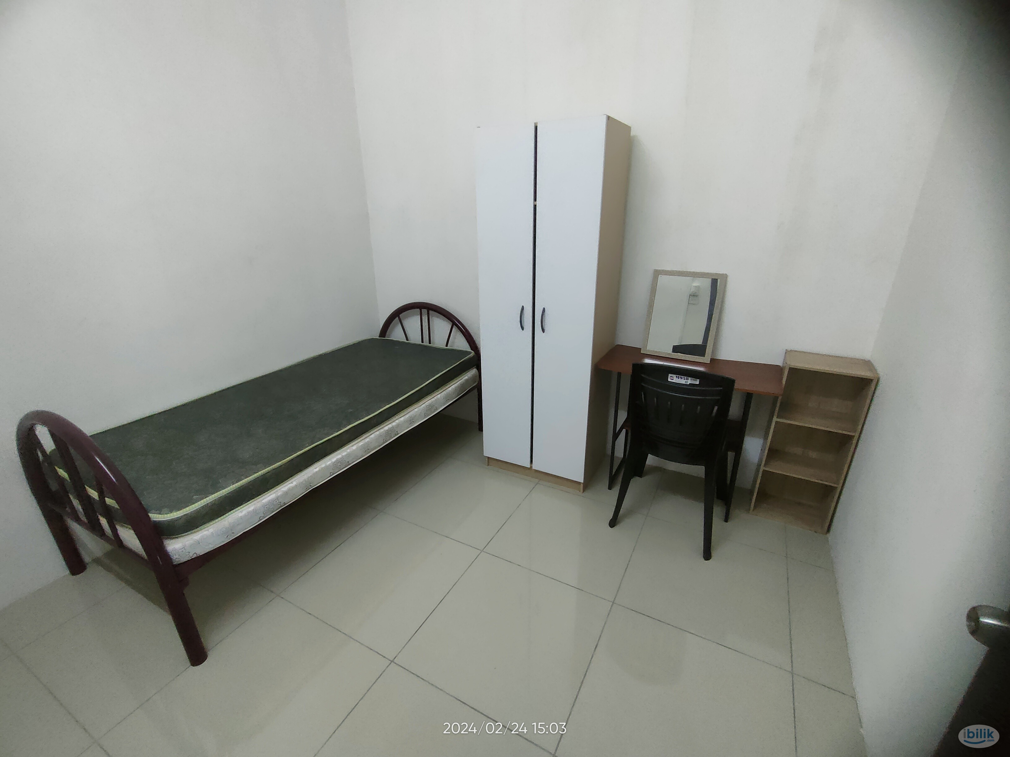 Image 2 of Male Single Room at Mahkota Garden Condominium - Room rental in 