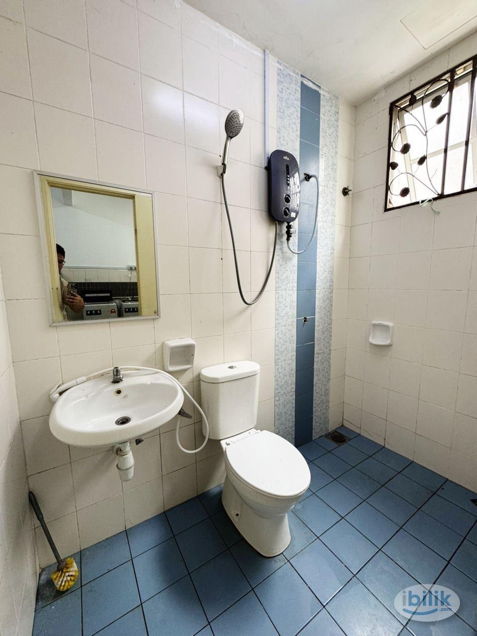 Image 3 of ZERO DEPOSIT‼️😍With Private Bathroom 🌟Master Room Near IOI Mall Puchong Drive Only 6 Min😮🚶‍➡️‼️🛜Free Wifi,Water Include😉 - Room rental in 