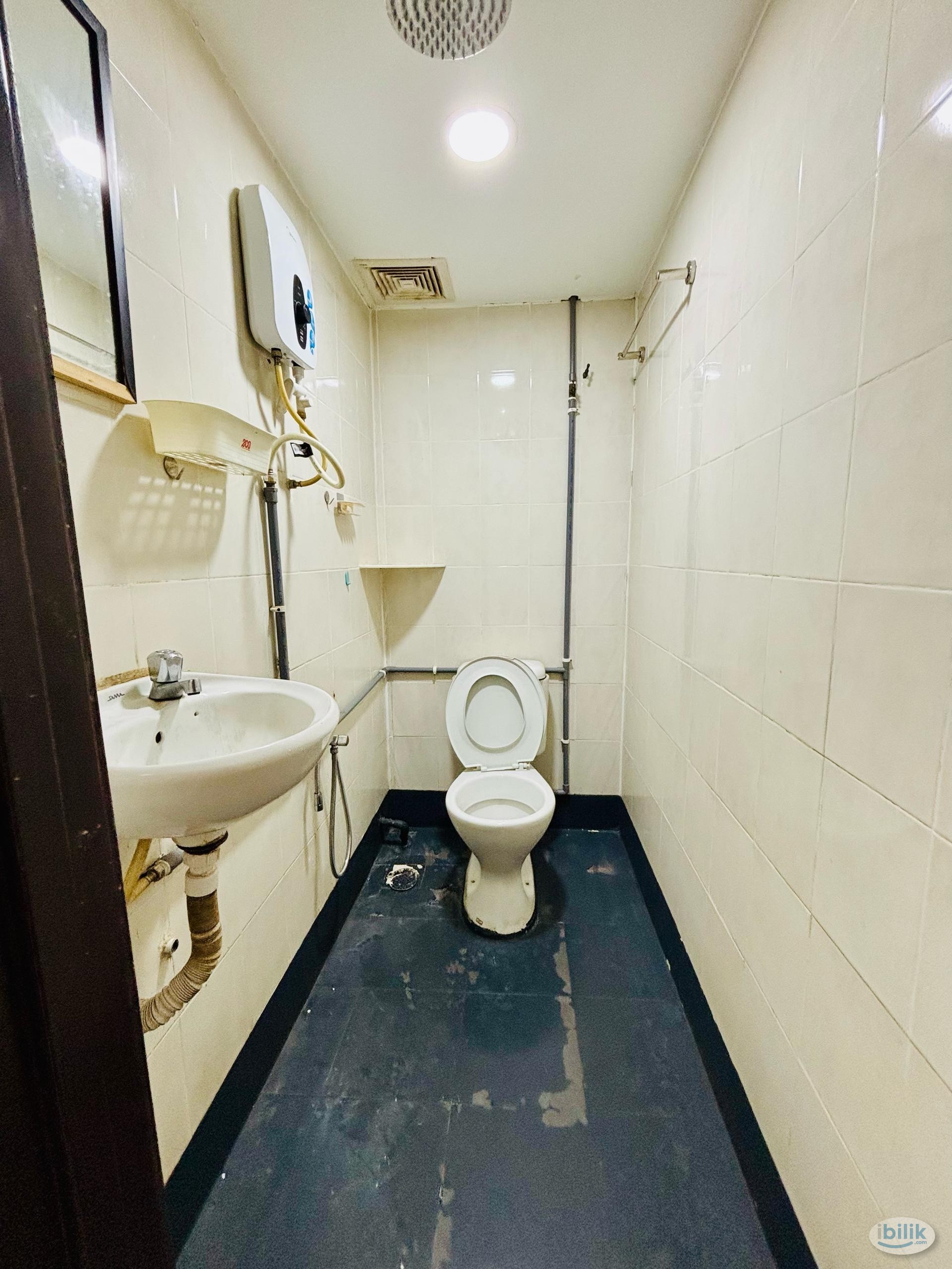 Image 2 of Funitute Co-living room 🚶🏻‍♂Walking Distance🚶‍♀ 🛍AEON Bukit Tinggi Klang - 5min 🏕GM Klang - 10min - Room rental in 