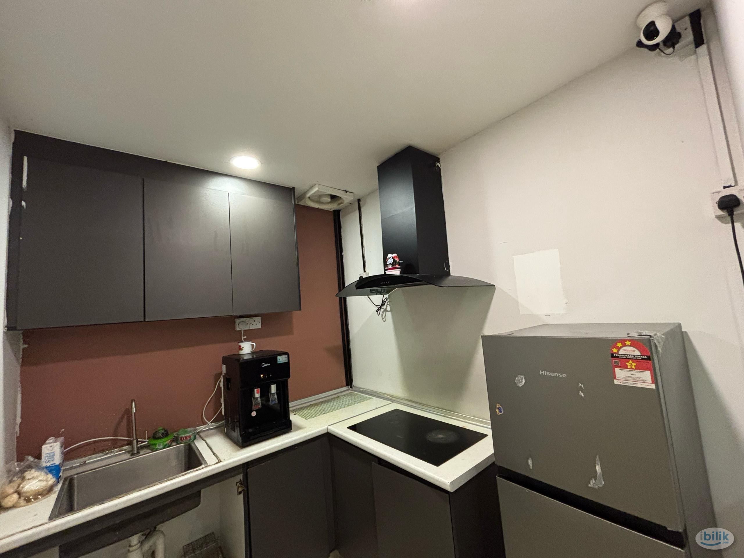 Image 3 of Funitute Co-living room 🚶🏻‍♂Walking Distance🚶‍♀ 🛍AEON Bukit Tinggi Klang - 5min 🏕GM Klang - 10min - Room rental in 
