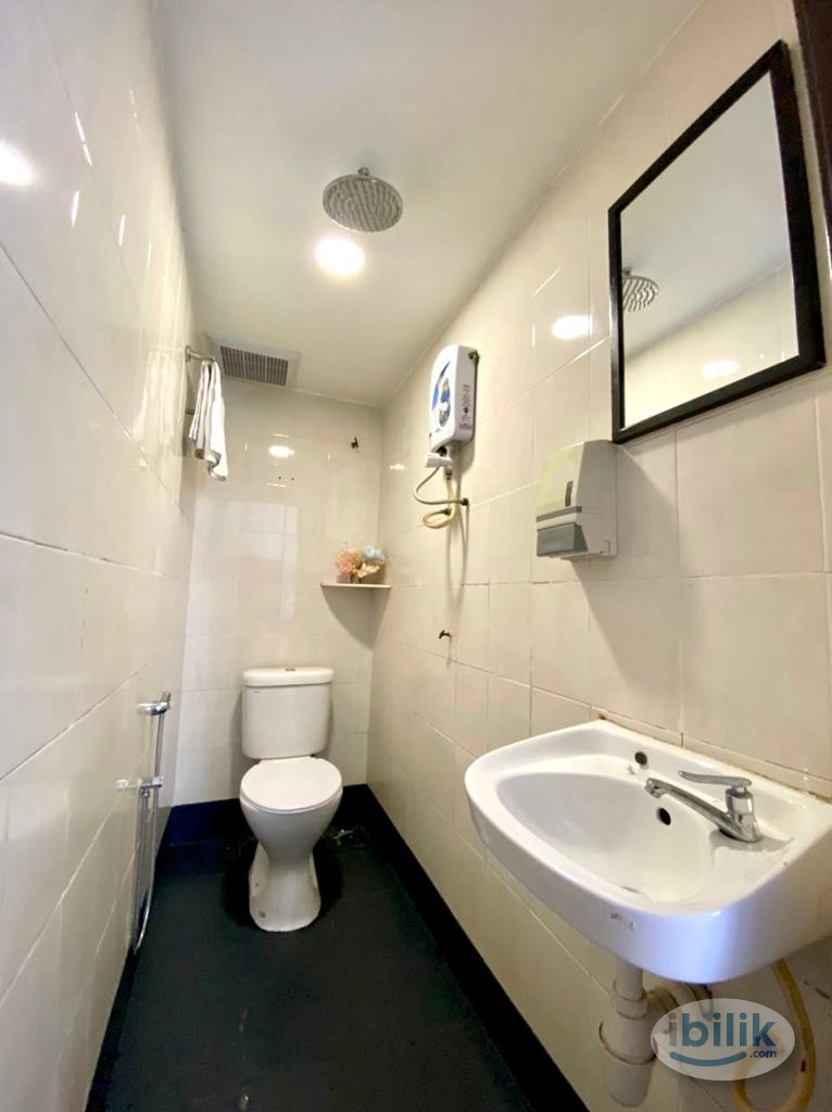 Image 3 of ✅Elegant Hotel Style Room with Private Bathroom for rent at Bukit Tinggi 2 Klang, 5 min walking disctance to Aeon Bukit Tinggi, LRT Bukit tinggi - Room rental in 