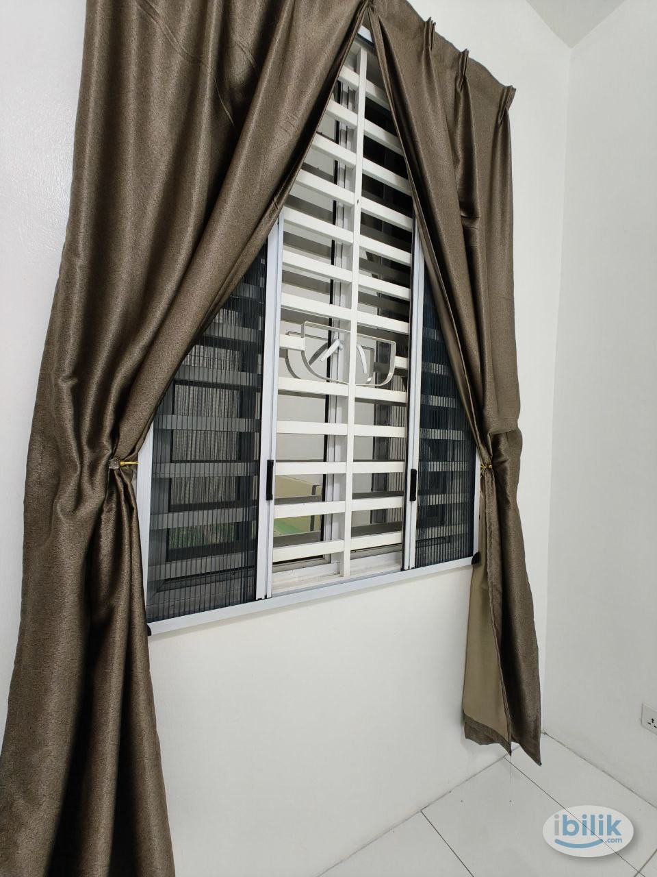 Image 5 of Middle Room at Maple Residence, Butterworth - Room rental in 