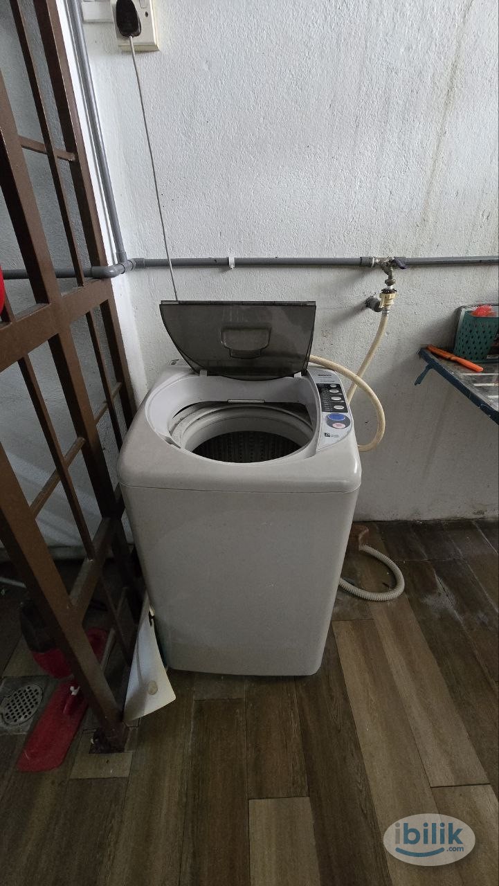 Image 4 of 🏡Affordable & Cozy Middle Room in Subang Town with [ZERO DEPOSIT] – Your Budget-Friendly Haven Awaits! 🔑 - Room rental in 