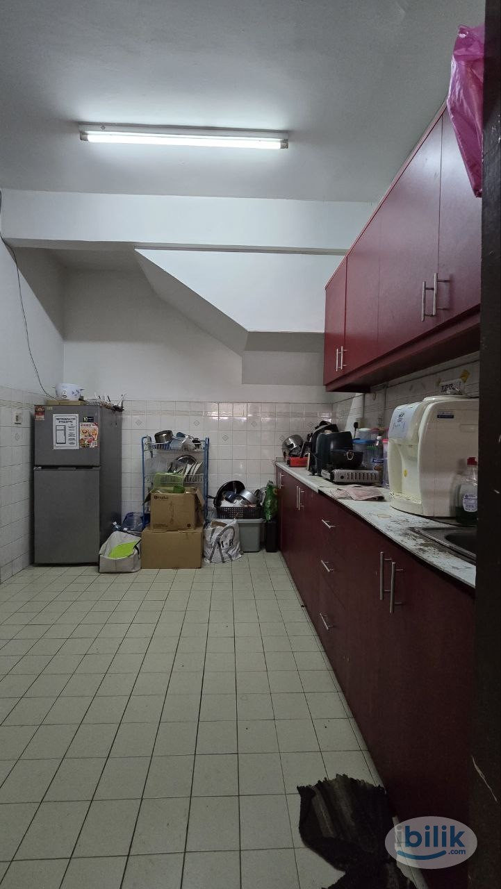 Image 3 of 🏡Affordable & Cozy Middle Room in Subang Town with [ZERO DEPOSIT] – Your Budget-Friendly Haven Awaits! 🔑 - Room rental in 