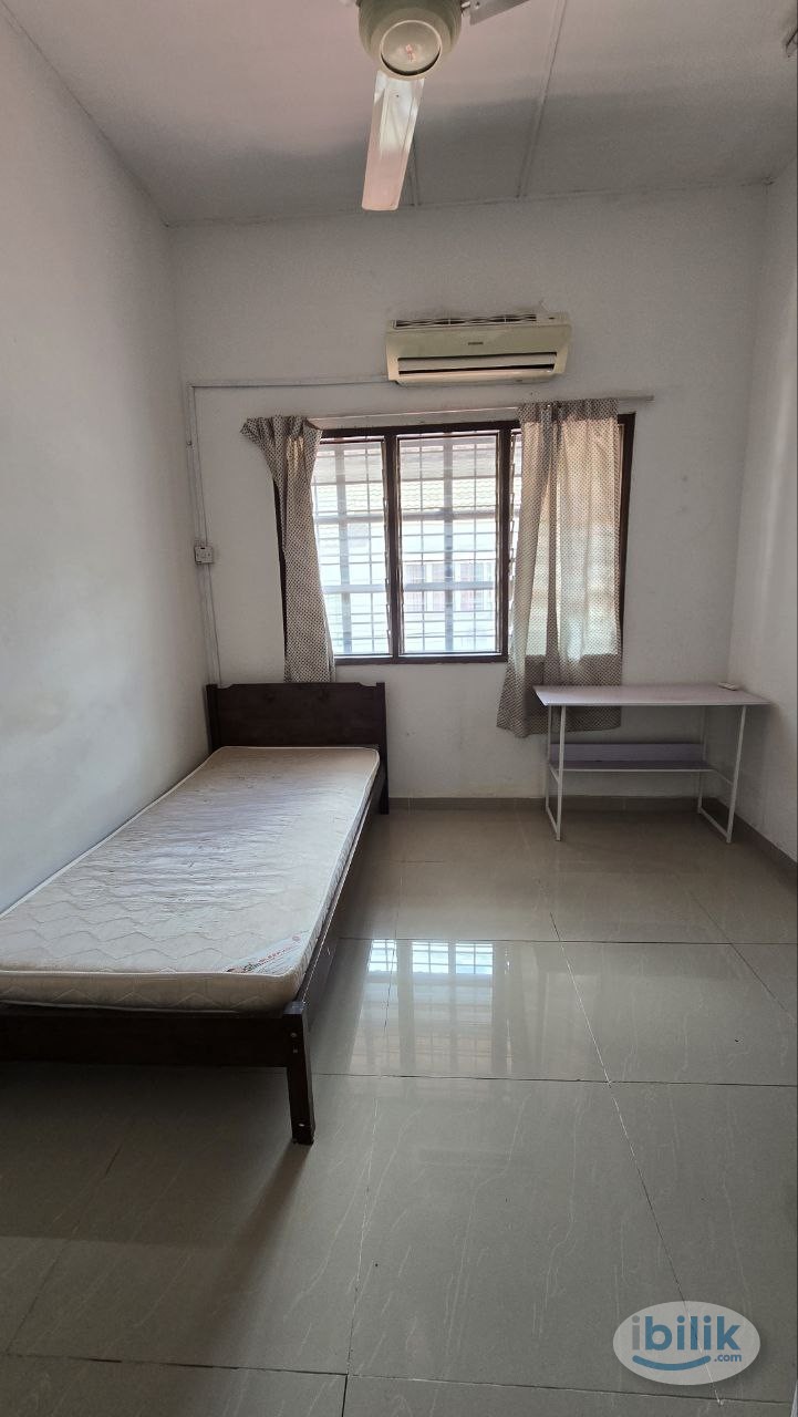 Image 1 of 🏡Affordable & Cozy Middle Room in Subang Town with [ZERO DEPOSIT] – Your Budget-Friendly Haven Awaits! 🔑 - Room rental in 
