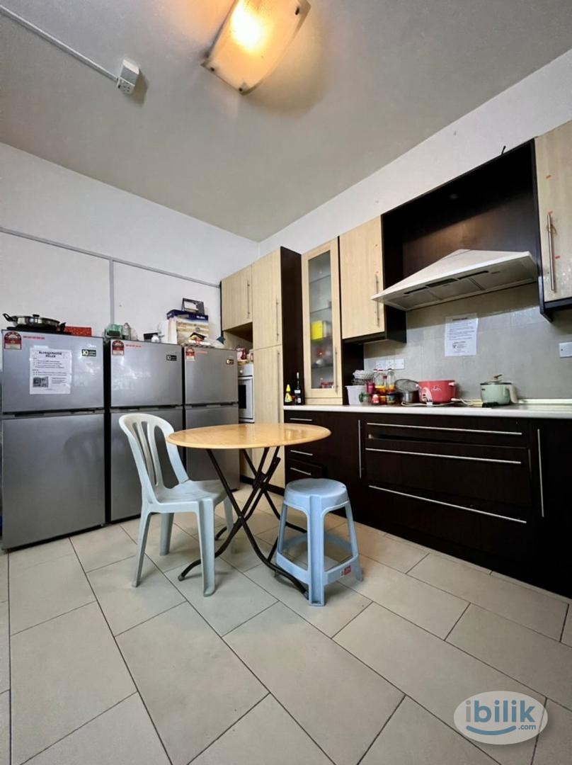 Image 1 of Female Private Bathroom Master Room at Alam Impian, Shah Alam - Room rental in 