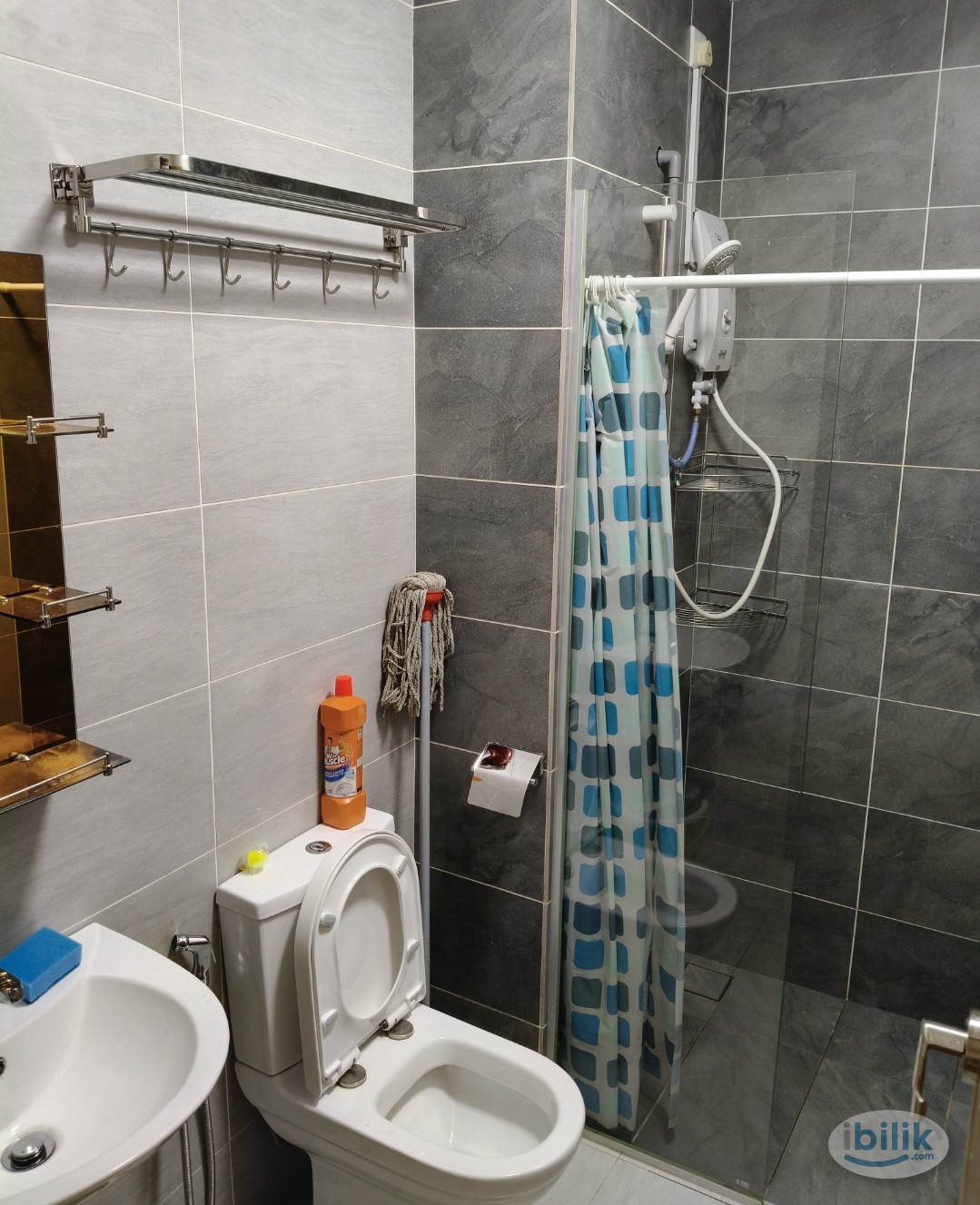 Image 3 of Studio for rent, dual key concept, with private bath room - Room rental in 
