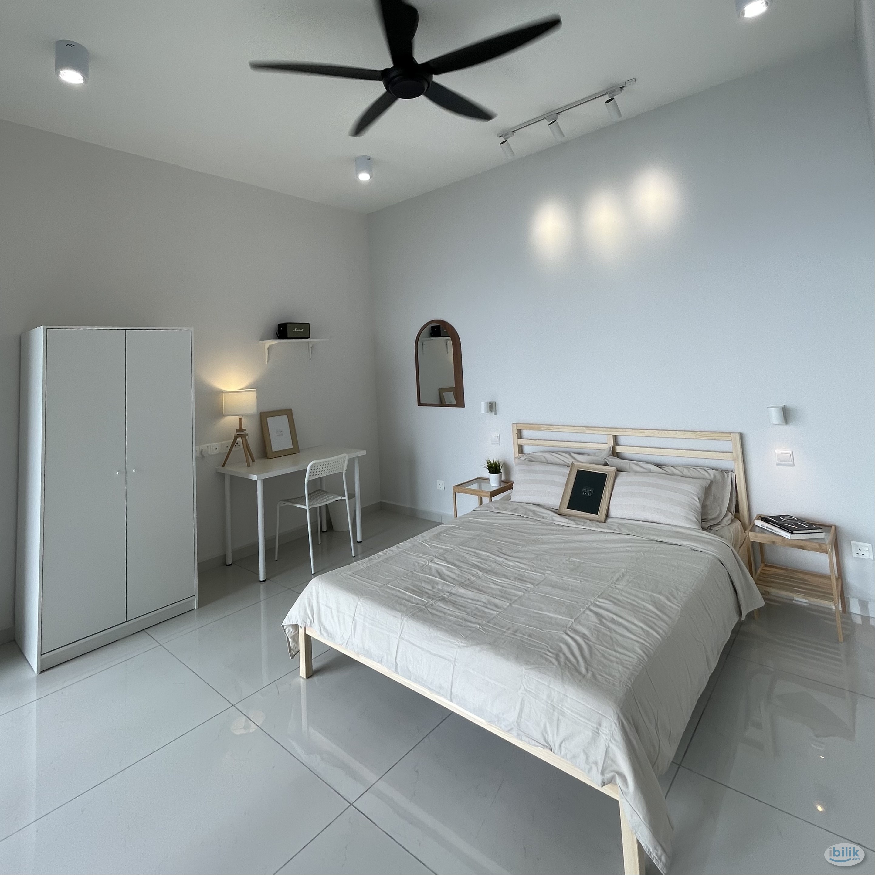 Image 3 of Spacious Sea View Balcony Room at Country Garden, Danga Bay - Room rental in 