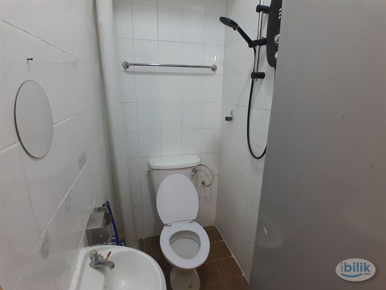 Image 2 of [TRX Co Living Hotel] Master Room with Twin Single & Private Toilet Near TRX Mall, MRT station, TREC, TSLAW - Room rental in 
