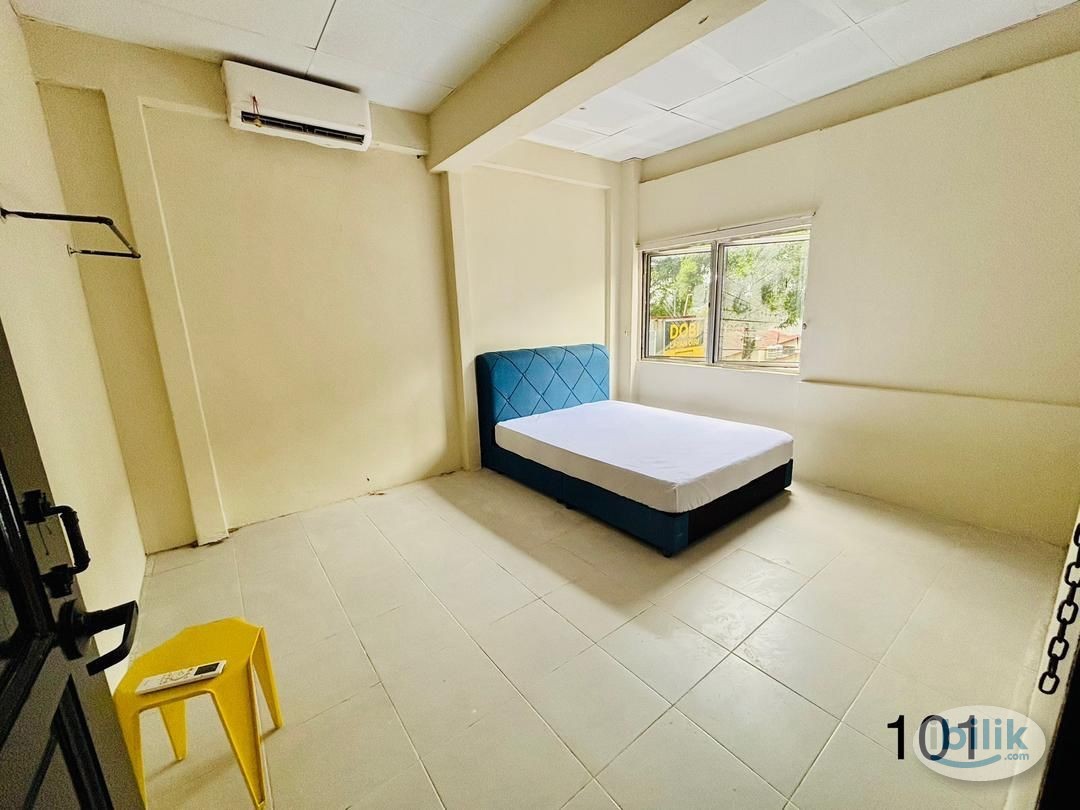 Image 3 of SS3, PETALING JAYA, MASTER ROOM TO RENT IN CASAVILLA, ZERO DEPOSIT - Room rental in 