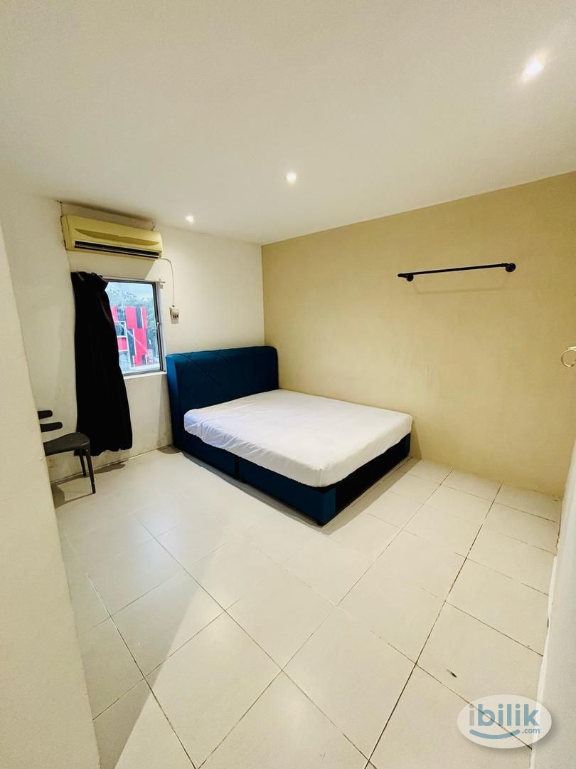 Image 5 of SS3, PETALING JAYA, MASTER ROOM TO RENT IN CASAVILLA, ZERO DEPOSIT - Room rental in 