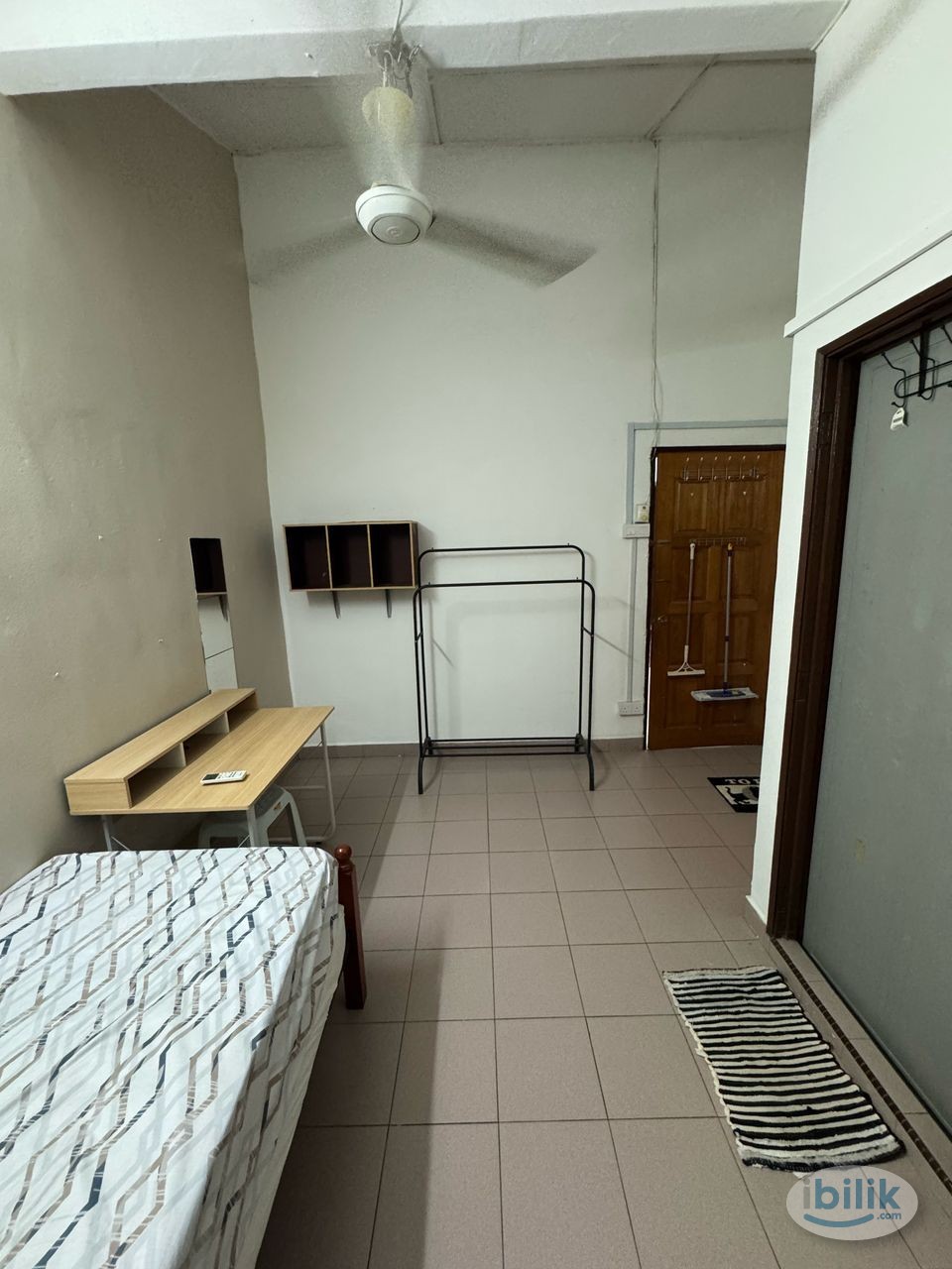 Image 2 of Middle Room at SS15, Subang Jaya - Room rental in 
