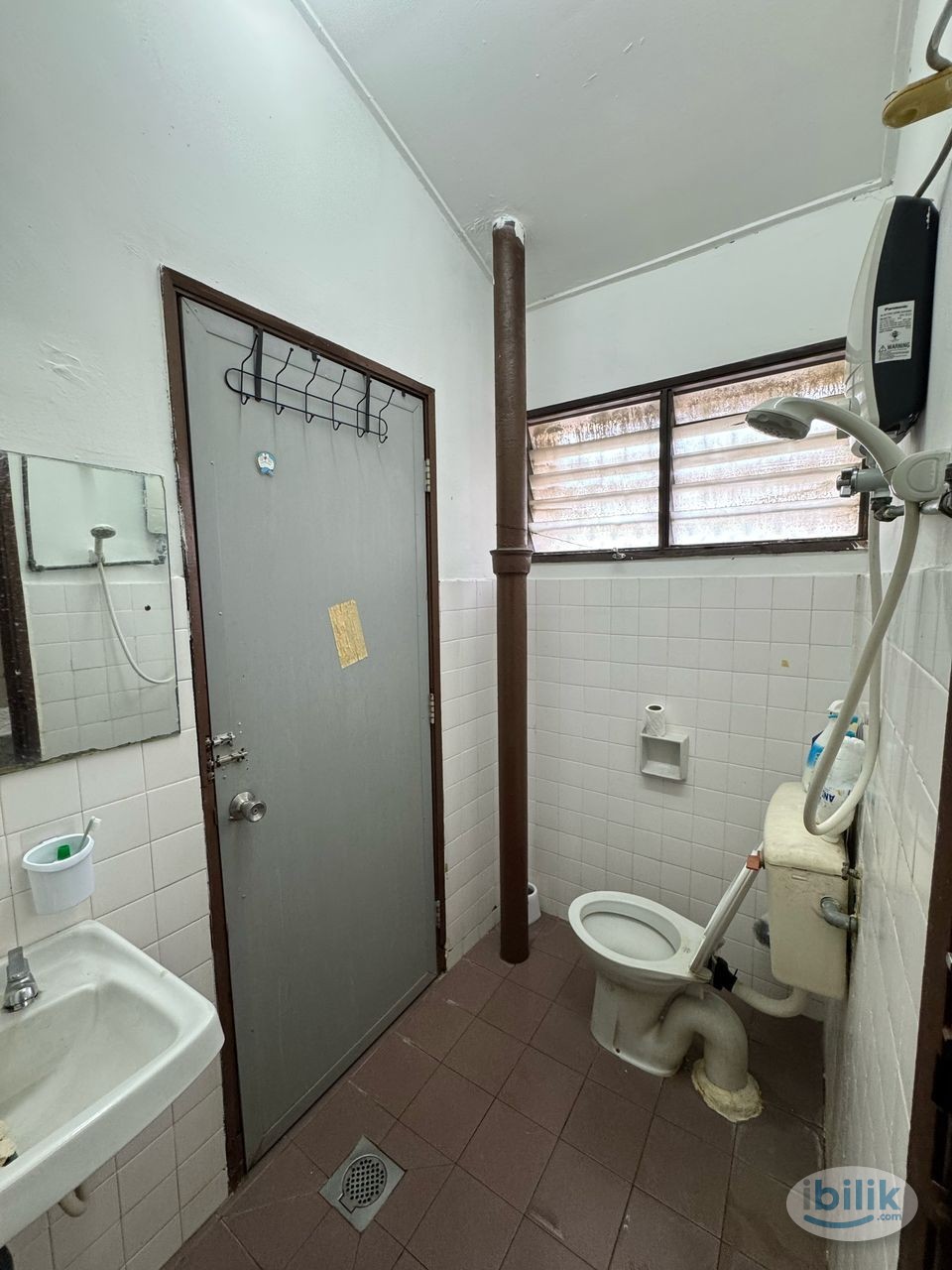Image 1 of Private Bathroom at SS14, Subang Jaya - Room rental in 