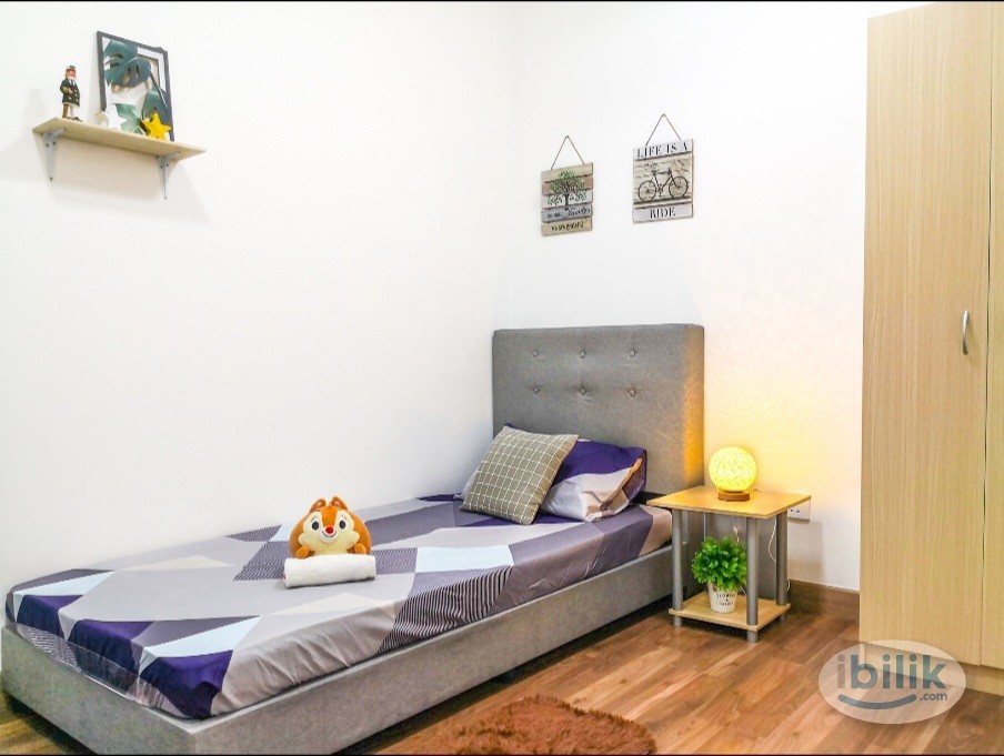 Image 1 of Balcony Room with Stunning View - Room rental in 