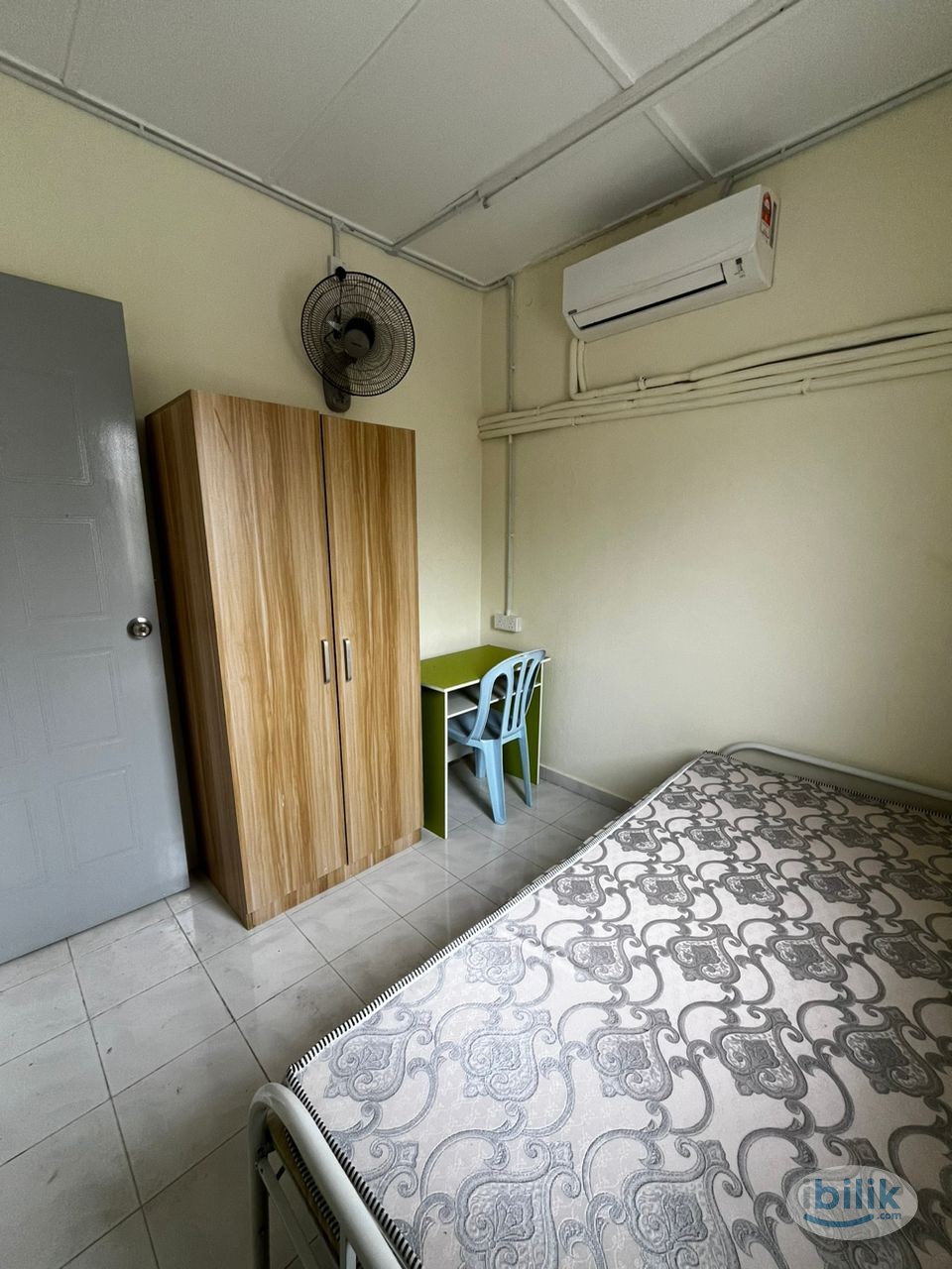 Image 1 of FEMALE UNIT 🎊 | 3 MINS DRIVE MRT TAMAN CONNAUGHT 🚆 - Room rental in 