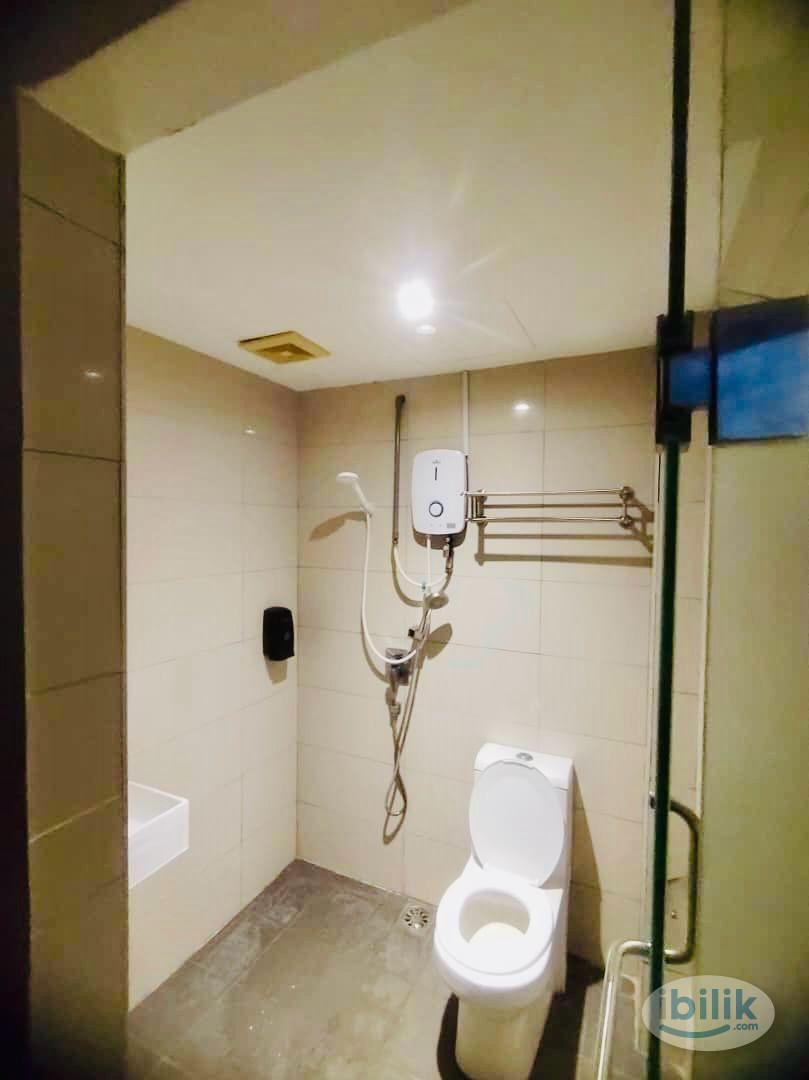 Image 2 of Public Transport Nearby 🚄 Zero Deposit Recommended ❗ 7 Mins to Merdeka Tower 118 🗼 - Room rental in 