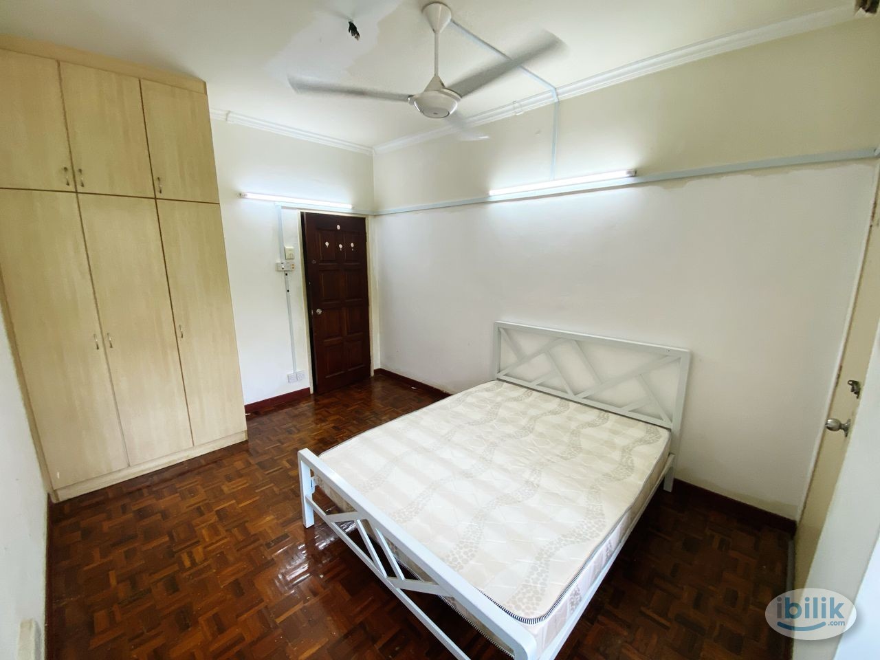 Image 1 of 🌟 Zero Deposit at Bandar Utama 🌟Master Room To Rent With WiFi! 🌐💻Near LRT Kelana Jaya&MRT One Utama😉🔥🚶‍➡️ - Room rental in 